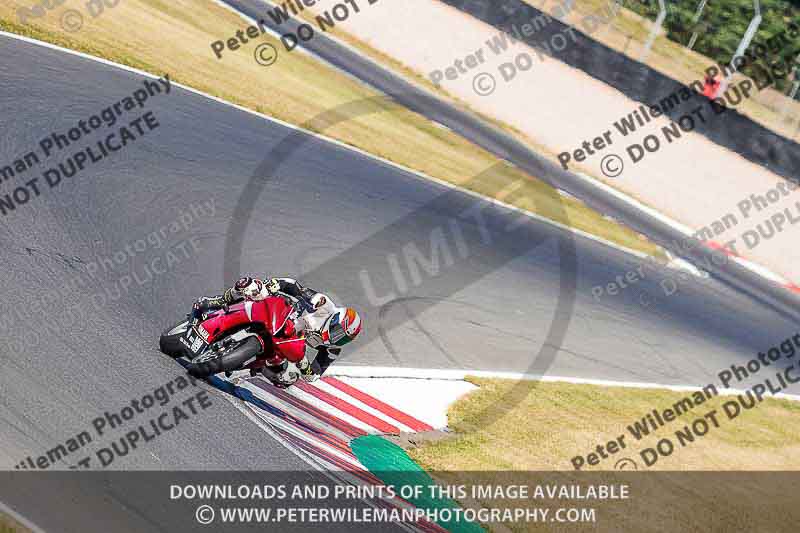 donington no limits trackday;donington park photographs;donington trackday photographs;no limits trackdays;peter wileman photography;trackday digital images;trackday photos